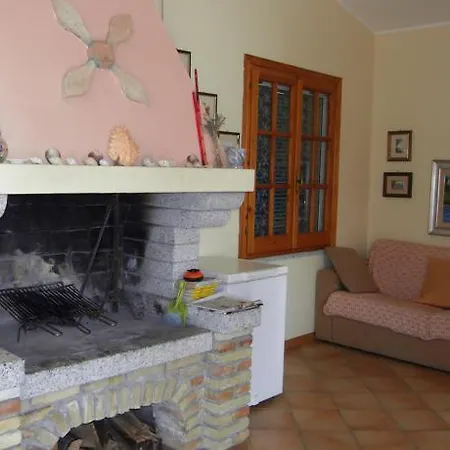 Casa de Férias Rose Solanas (Cagliari)